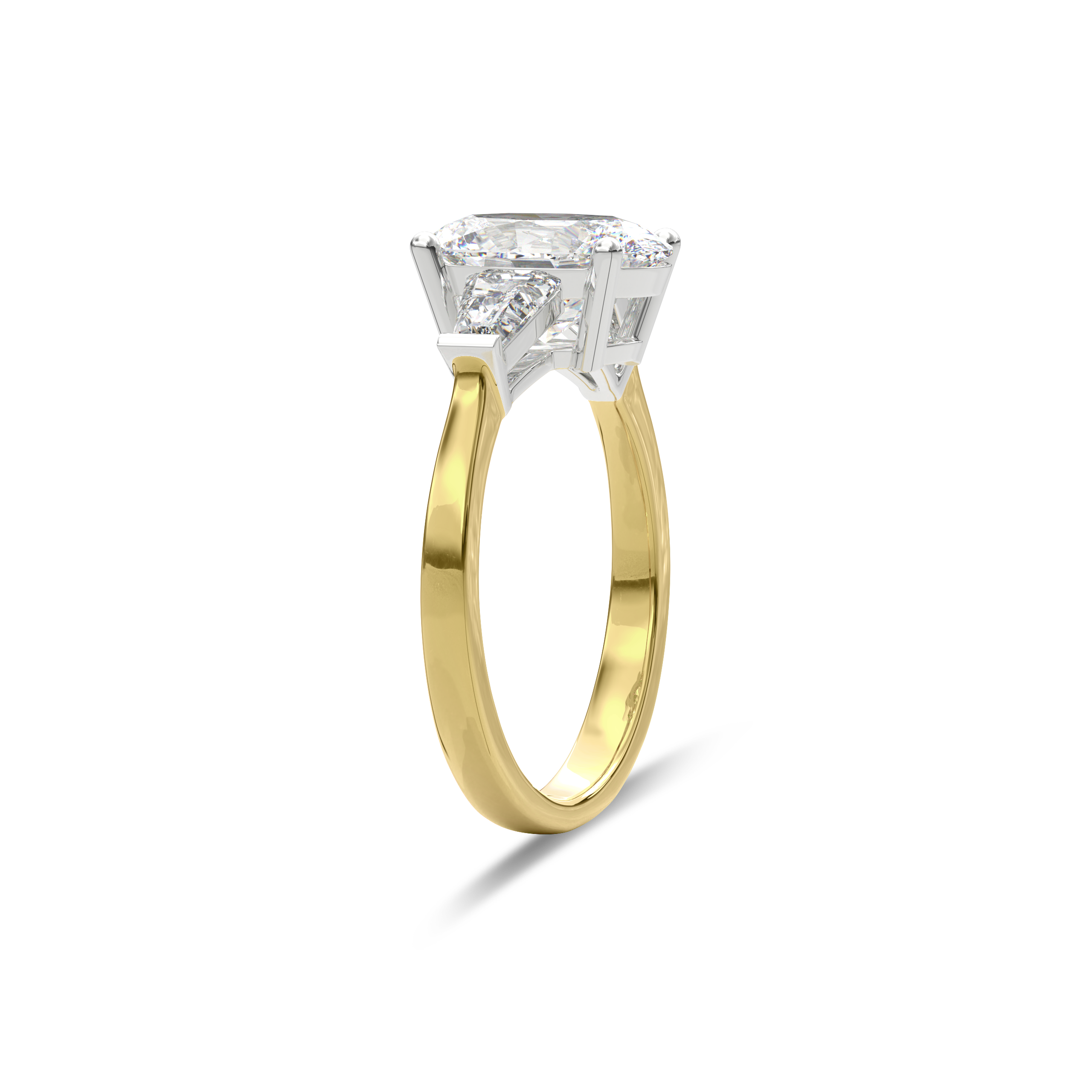 Daphnis Three Stones Engagement Ring Oval•Yellow Gold
