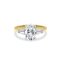 Daphnis Three Stones Engagement Ring Oval•Yellow Gold