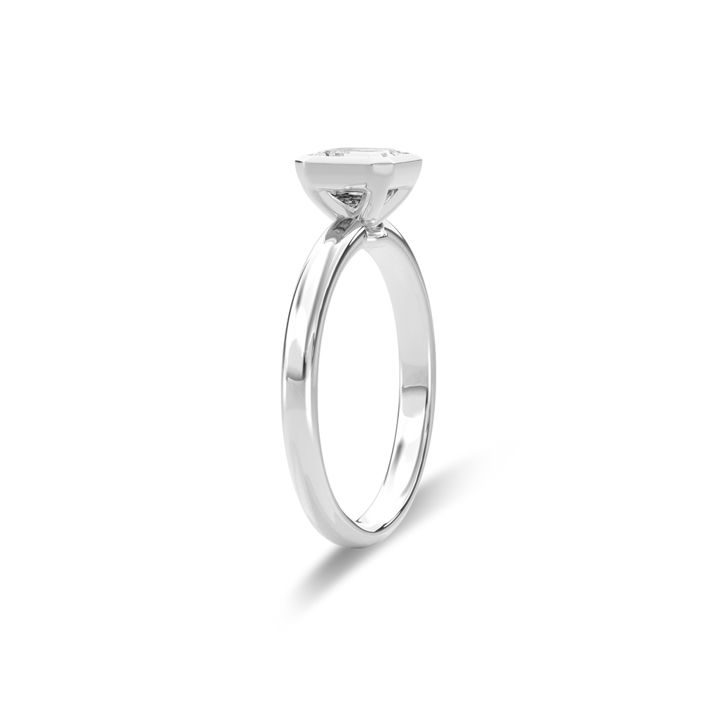 Bezel Ring Asscher•White Gold