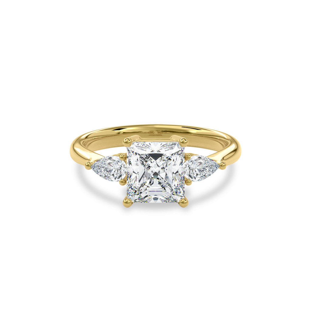 Daphnis Three Stones Engagement Ring Radiant•Yellow Gold