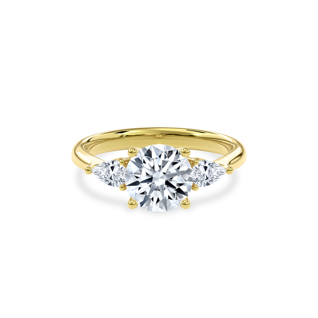 Daphnis Three Stones Engagement Ring Round•Yellow Gold