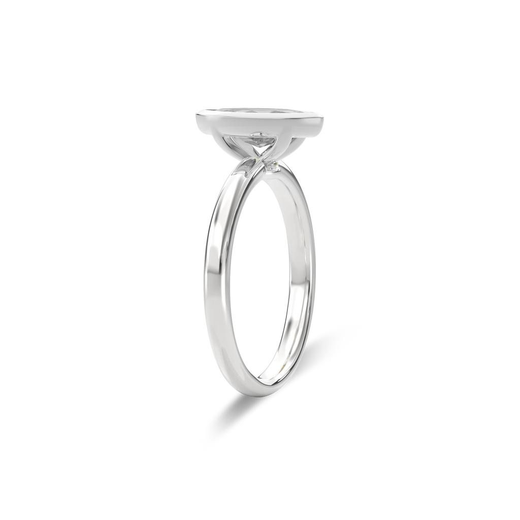 Bezel Ring Marquise•White Gold
