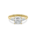 Daphnis Three Stones Engagement Ring Radiant•Yellow Gold