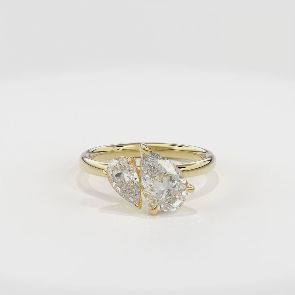 Callisto Two Stones Engagement Ring Pear•Yellow Gold