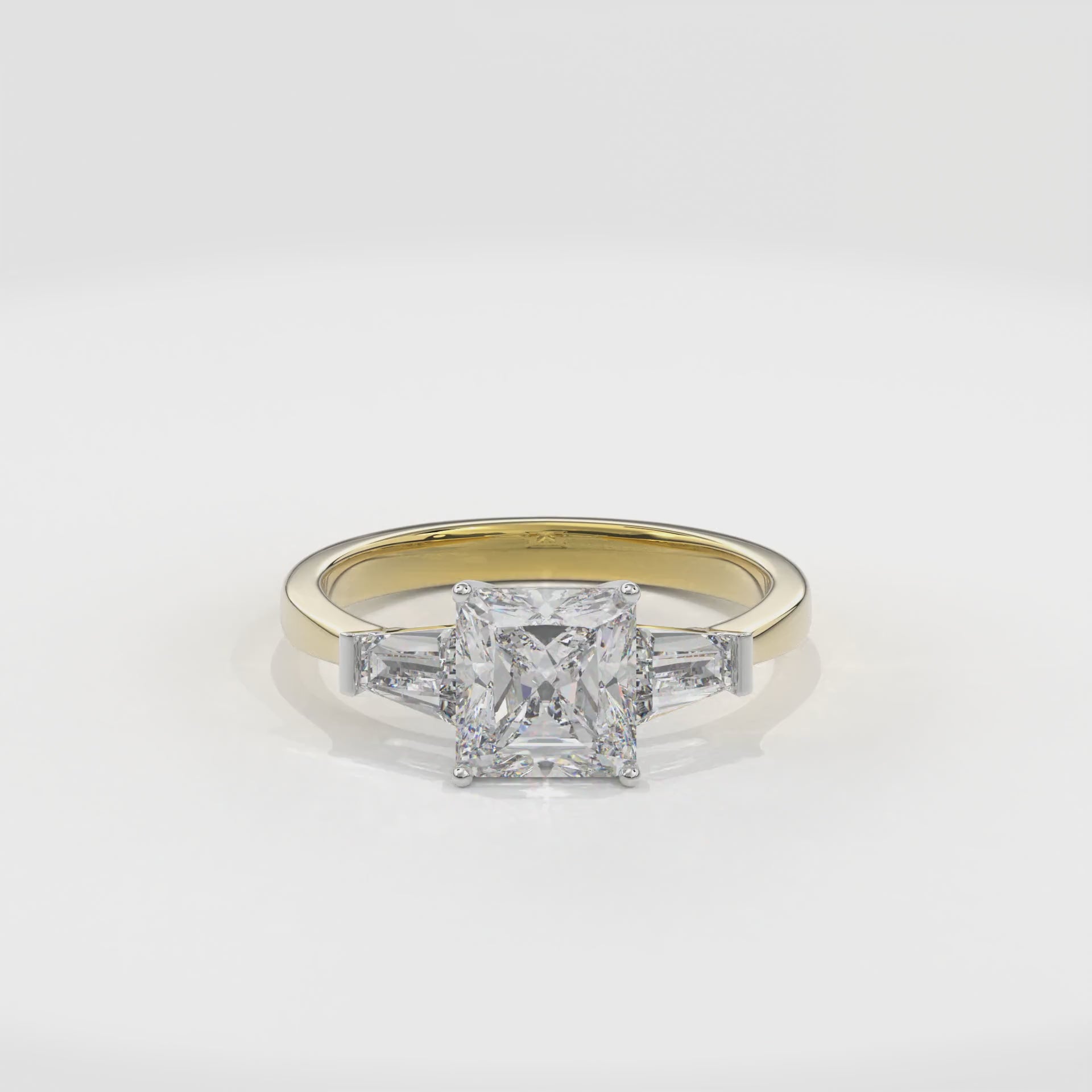 Daphnis Three Stones Engagement Ring Radiant•Yellow Gold