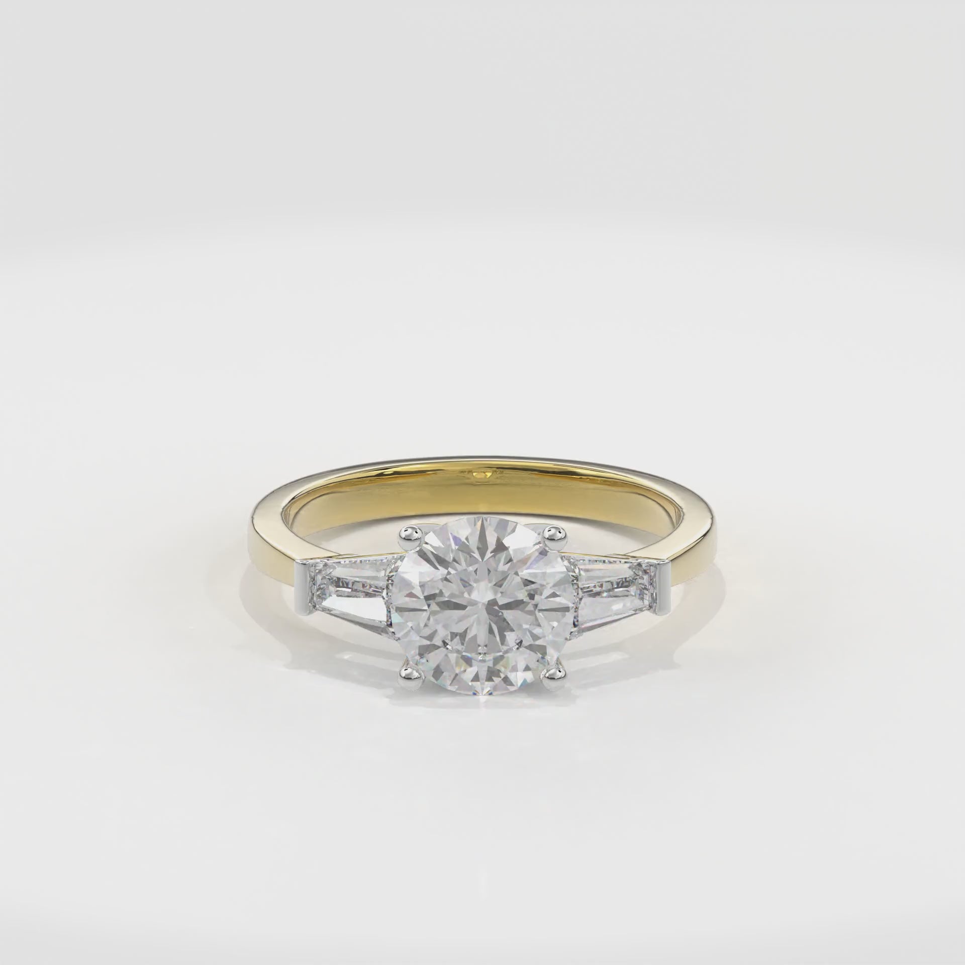 Daphnis Three Stones Engagement Ring Round•Yellow Gold